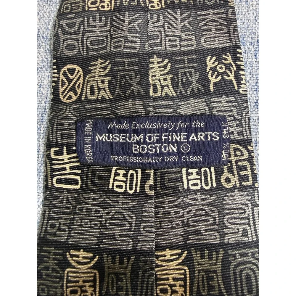 Vintage MUSEUM OF FINE ARTS BOSTON 100% SILK TIE